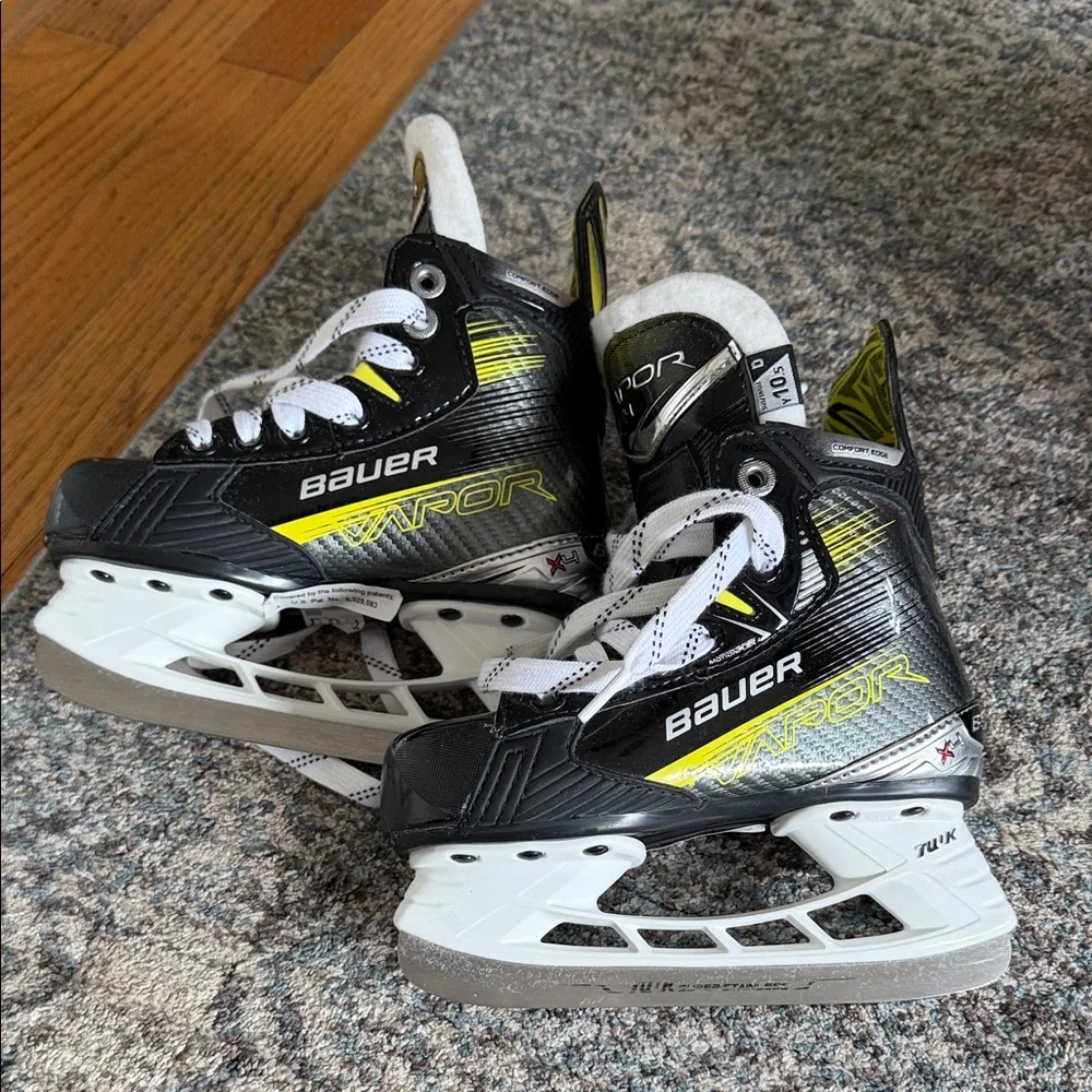 Youth Bauer Vapor X4 Skates - Picture 1 of 4